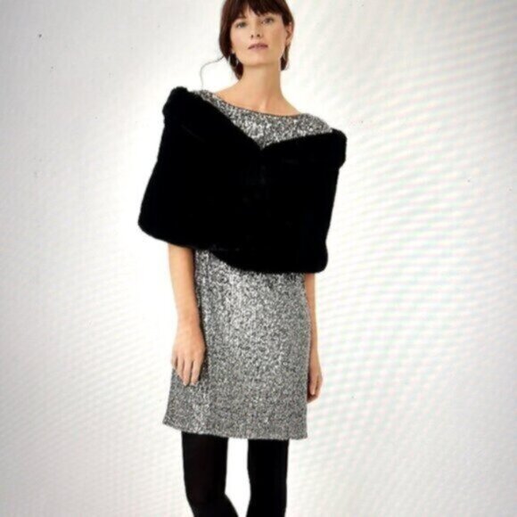 Ann Taylor (O/S) Sophisticated Soft & Luxurious Faux-Fur Stole/ Wrap/ Cape - Picture 4 of 8